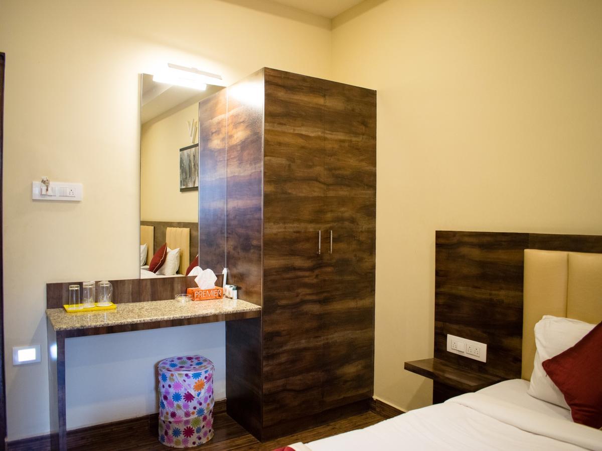 Hotel Mysore Republic Exterior photo
